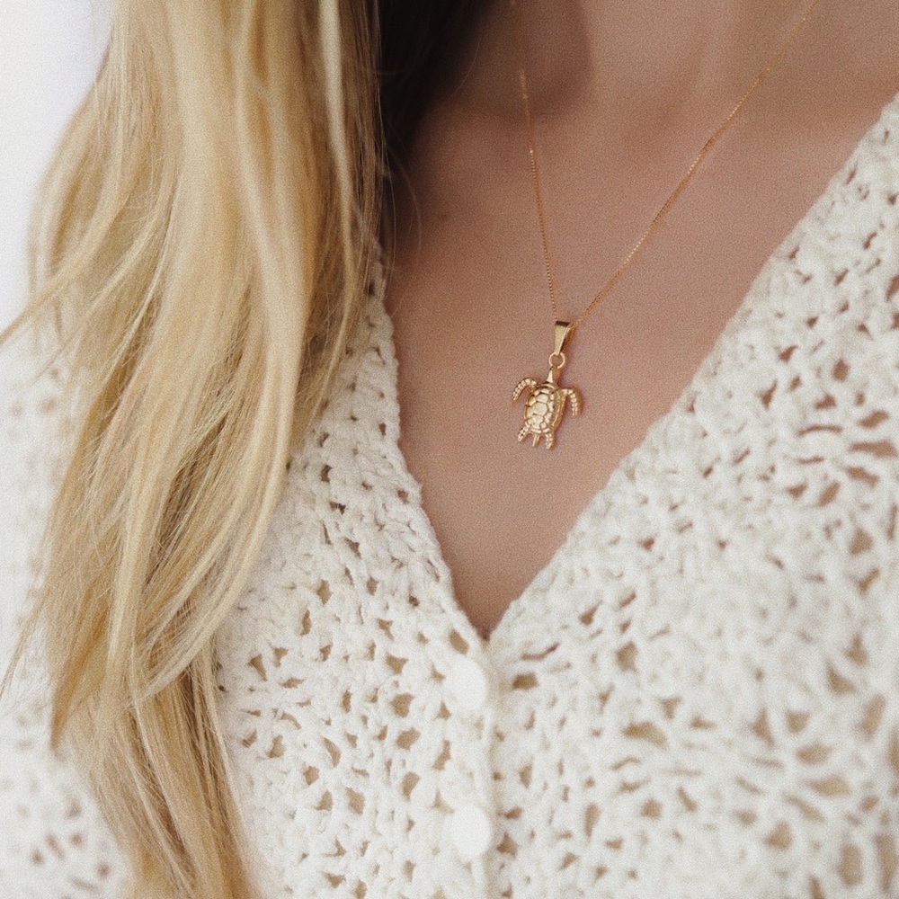 Sea Turtle Necklace | 18k Gold Filled - Picture 3 of 8